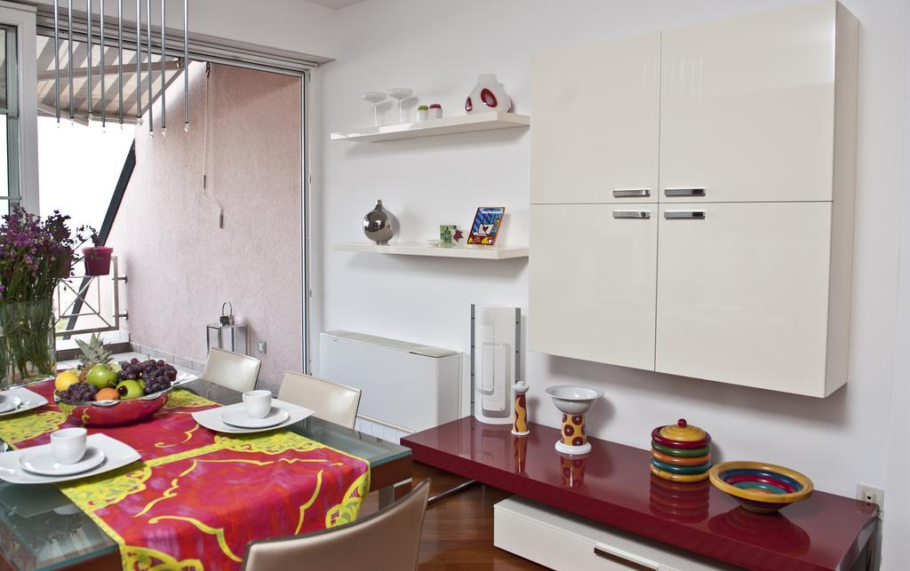 Apartment Sunny Split Bagian luar foto